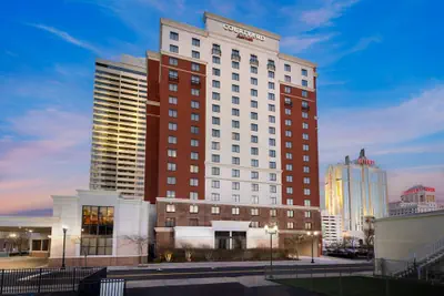 Photo 2 - Courtyard by Marriott Atlantic City Beach Block