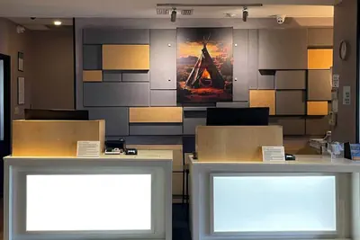 Photo 5 - Comfort Inn & Suites Miami - Route 66