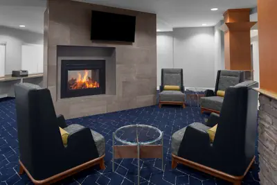 Photo 3 - Courtyard by Marriott Phoenix West/Avondale