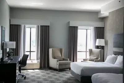 Photo 4 - Four Points by Sheraton Birmingham Homewood