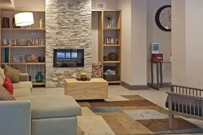 Photo 2 - Country Inn & Suites by Radisson, Canton, GA