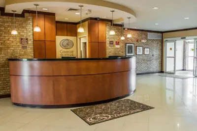 Photo 2 - Comfort Suites Southport
