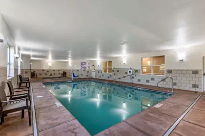 Photo 2 - Comfort Inn Saint George North