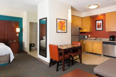 Photo 4 - Residence Inn by Marriott Kansas City Airport