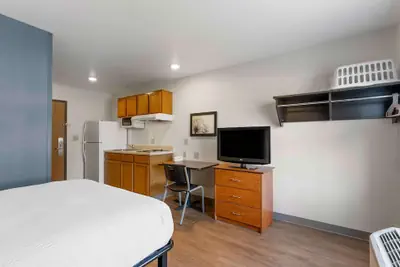 Photo 5 - Extended Stay America Select Suites - Lakeland