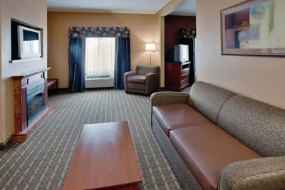 Photo 5 - Holiday Inn Express Hotel & Suites Suffolk by IHG