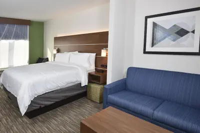 Photo 4 - Holiday Inn Express Selma by IHG