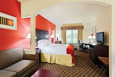 Photo 3 - Holiday Inn Express Hotel & Suites Malvern by IHG