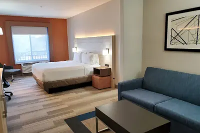 Photo 3 - Holiday Inn Express & Suites Phoenix - Glendale Sports Dist by IHG
