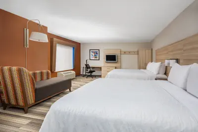 Photo 5 - Holiday Inn Express and Suites Ontario Airport by IHG