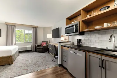 Photo 4 - Candlewood Suites Oak Harbor by IHG