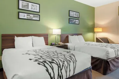 Photo 5 - Sleep Inn & Suites Port Charlotte - Punta Gorda