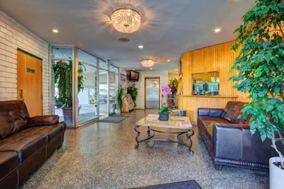Photo 3 - Dunes Inn - Wilshire