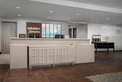 Photo 5 - Hampton Inn & Suites Omaha-Downtown