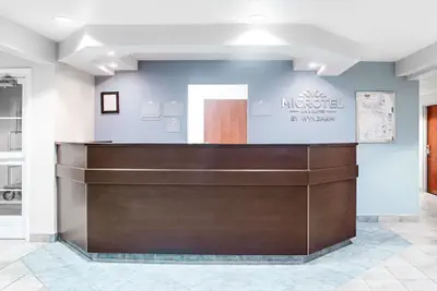 Photo 2 - Microtel Inn & Suites by Wyndham Bath