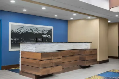 Photo 3 - Hampton Inn Syracuse Clay