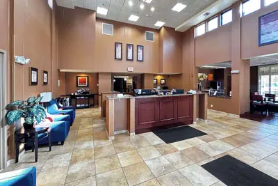 Photo 2 - Comfort Inn Bloomington near University