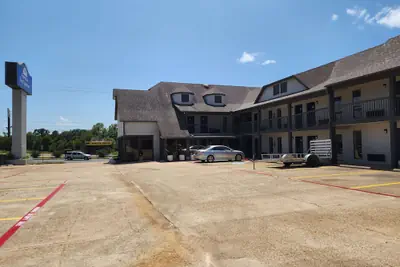 Photo 2 - Americas Best Value Inn Longview