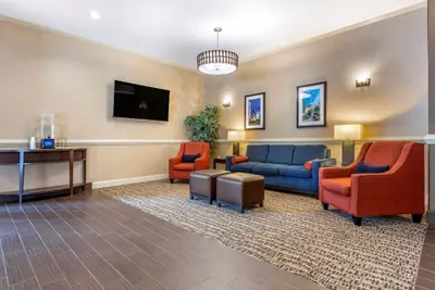Photo 4 - Comfort Inn & Suites Villa Rica