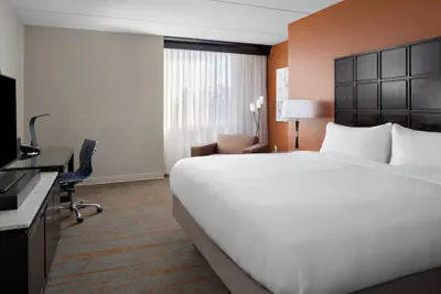 Photo 5 - Renaissance Indianapolis North Hotel