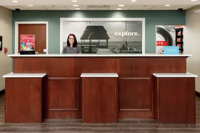 Photo 4 - Hampton Inn & Suites Navarre