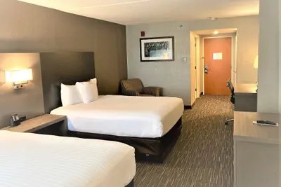 Photo 5 - Wingate by Wyndham Erie