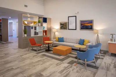 Photo 3 - Holiday Inn Pensacola - University Area by IHG