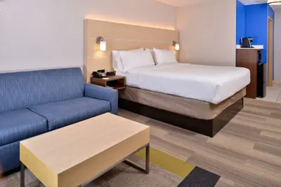 Photo 4 - Holiday Inn Express & Suites Cincinnati - Mason by IHG