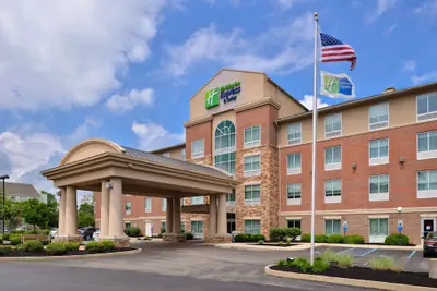 Photo 2 - Holiday Inn Express & Suites Cincinnati - Mason by IHG