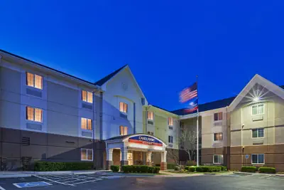 Photo 2 - Candlewood Suites Owasso by IHG