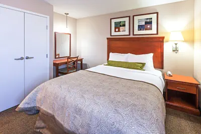 Photo 5 - Candlewood Suites Owasso by IHG