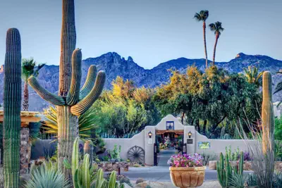 Photo 2 - Hacienda Del Sol Guest Ranch Resort
