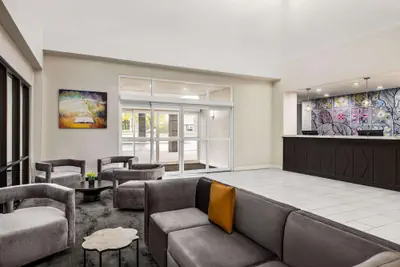 Photo 5 - La Quinta Inn & Suites by Wyndham Mt. Laurel - Philadelphia