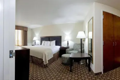 Photo 5 - Holiday Inn Quincy East by IHG