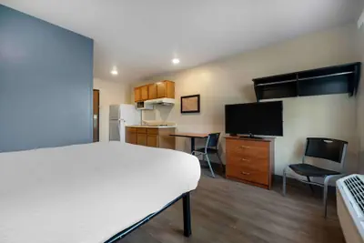 Photo 3 - WoodSpring Suites Springdale