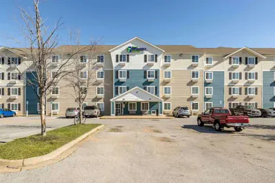 Photo 2 - WoodSpring Suites Fayetteville I-49