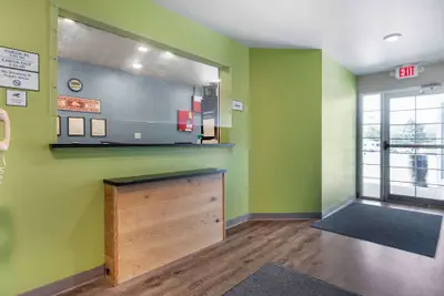 Photo 4 - WoodSpring Suites Fayetteville I-49