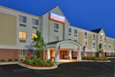 Photo 2 - Candlewood Suites Olive Branch by IHG
