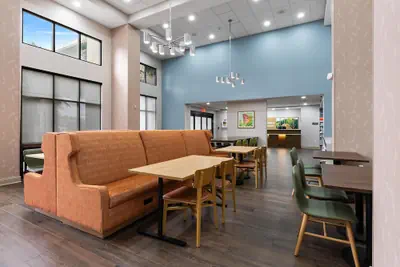 Photo 3 - Hampton Inn & Suites Tampa-Wesley Chapel