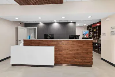 Photo 4 - Hampton Inn & Suites Houston - Rosenberg