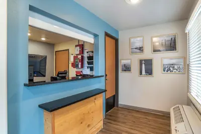 Photo 3 - Extended Stay America Select Suites - Jackson - South