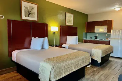 Photo 5 - Travelodge Suites by Wyndham Lake Okeechobee