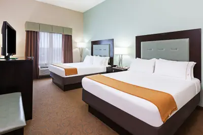Photo 3 - Holiday Inn Express Hotel & Suites Victoria by IHG