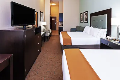 Photo 4 - Holiday Inn Express Hotel & Suites Victoria by IHG
