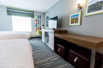 Photo 5 - Hampton Inn Bismarck