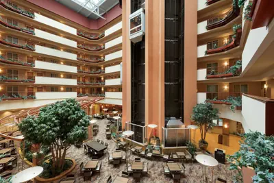 Photo 5 - Embassy Suites Omaha-La Vista/Hotel & Conference Center