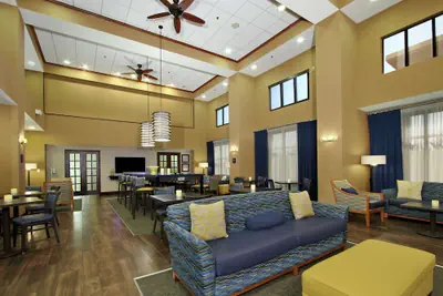 Photo 5 - Hampton Inn & Suites Murray