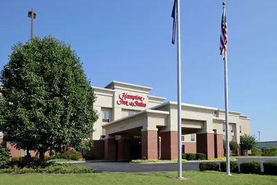 Photo 2 - Hampton Inn & Suites Murray