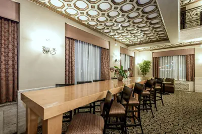 Photo 5 - Hampton Inn & Suites Montgomery-Downtown