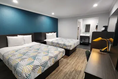 Photo 4 - Studio 6 Suites San Ysidro, CA -San Diego South Bay